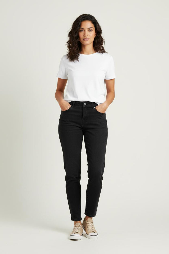 Jean Noir - Taille M/38 de la marque La Fée Maraboutée | PARAD73423 - Vendu par Paradigme - Image 1