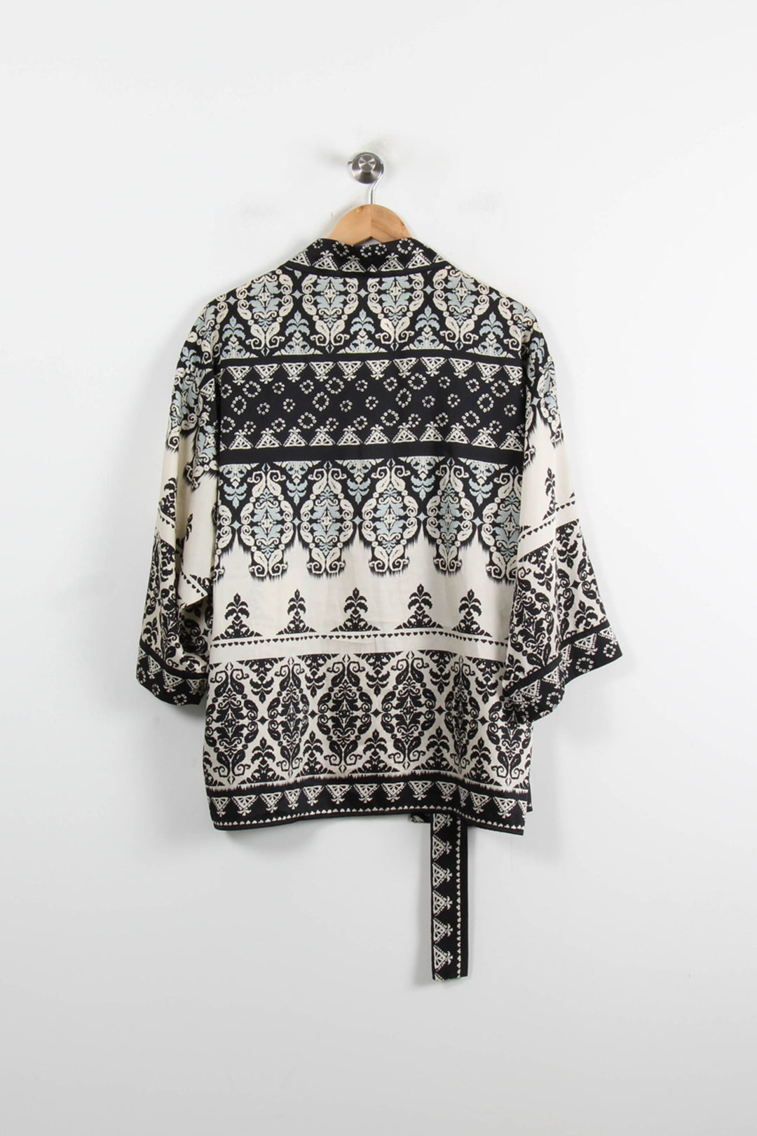 Kimono Noir et Blanc - Taille M/38 de la marque Gerard Darel | PARAD73834 - Vendu par Paradigme - Image 4