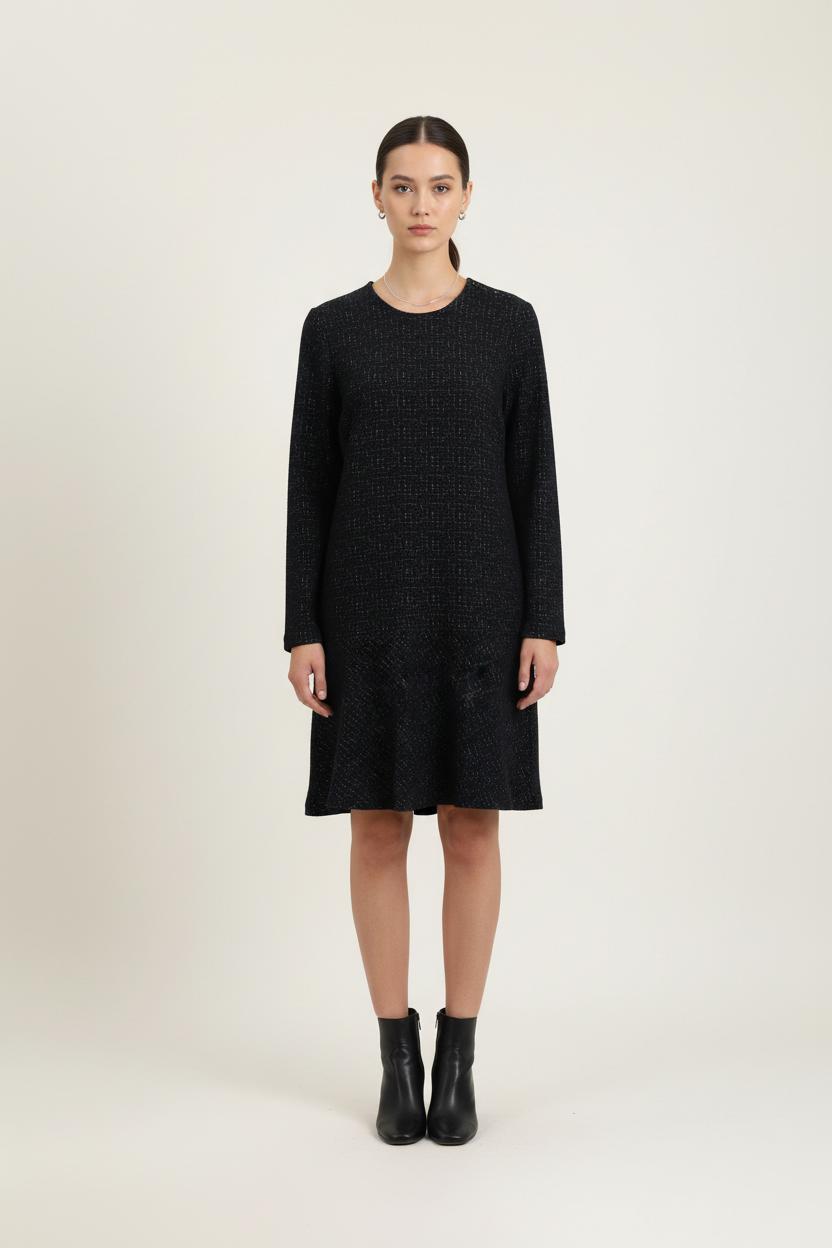 Robe Noire - Taille XL/42 de la marque La Fée Maraboutée | PARAD73984 - Vendu par Paradigme - Image 1