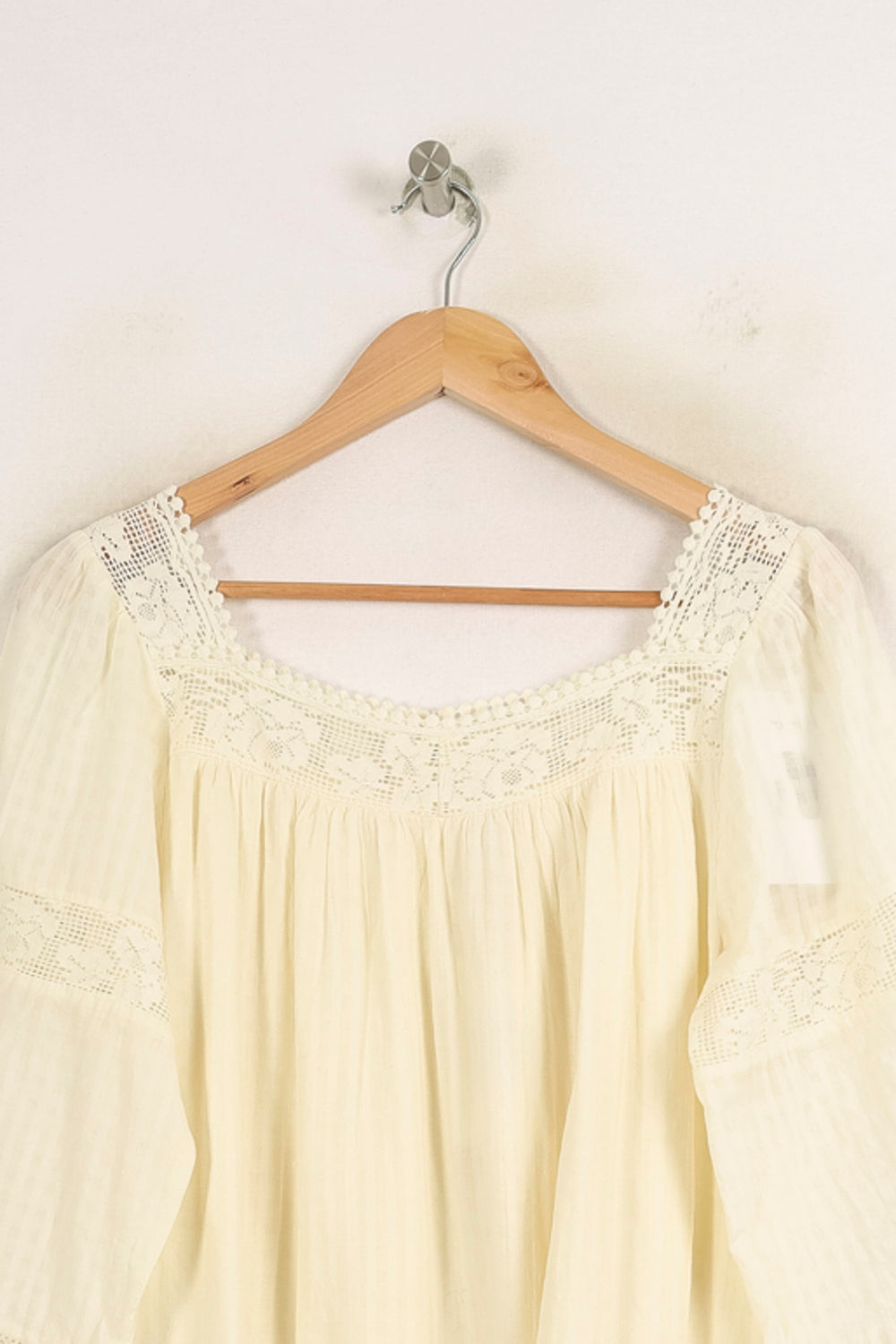 Blouse Blanche - Taille M/38 de la marque Louise Misha | PARAD73992 - Vendu par Paradigme - Image 2