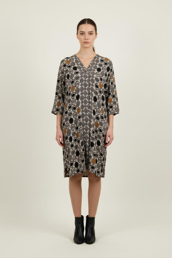 Robe Droite Noire et Marron - Taille L/40 de la marque La Fée Maraboutée | PARAD75010 - Vendu par Paradigme - Image 1