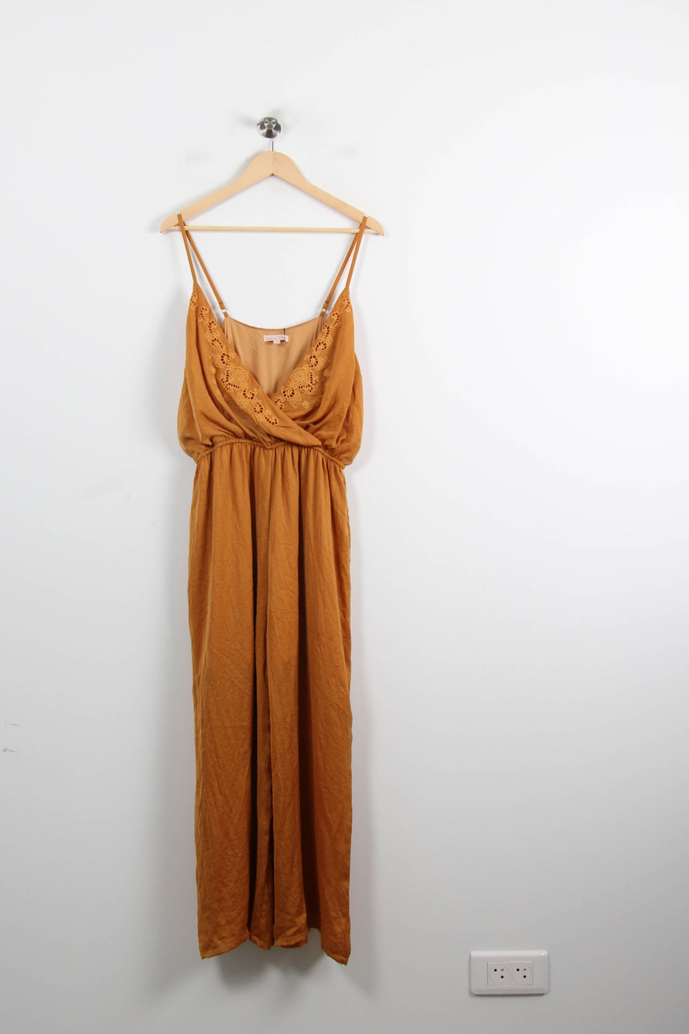 Combinaison Orange - Taille L/40 de la marque Louise Misha | PARAD75076 - Vendu par Paradigme - Image 2