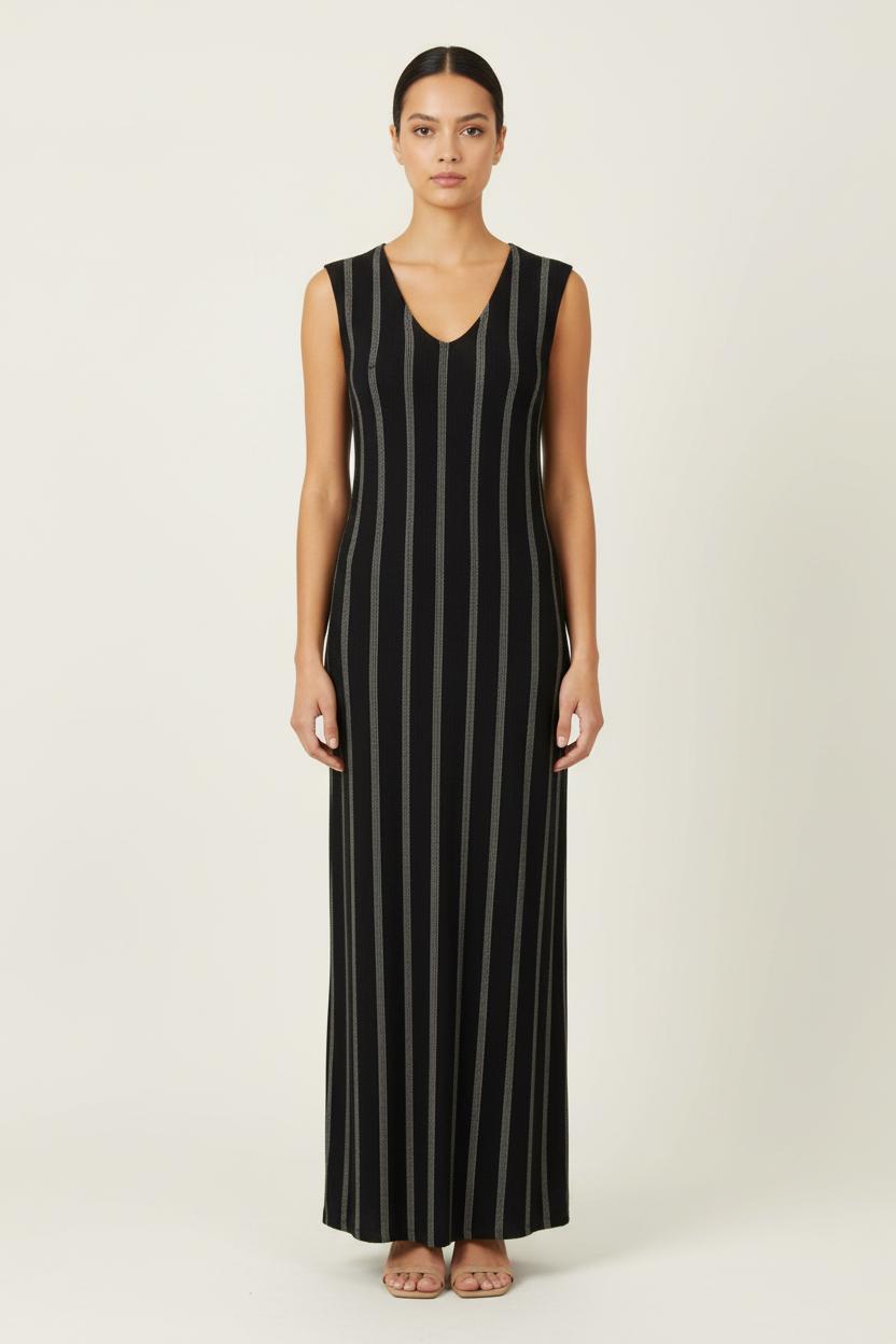 Robe Longue Noire et Grise - Taille XS/34 de la marque La Fée Maraboutée | PARAD75094 - Vendu par Paradigme - Image 1