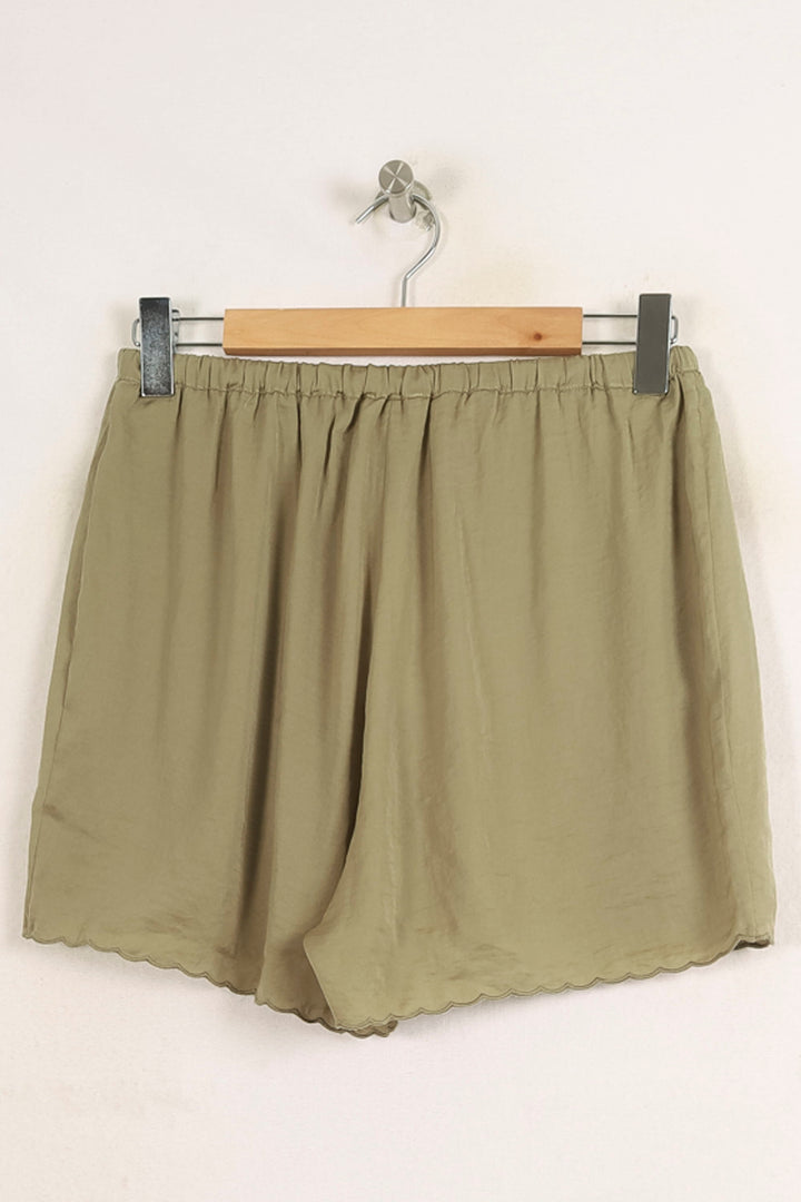 Short Vert - Taille L/40 de la marque Louise Misha | PARAD75136 - Vendu par Paradigme - Image 4