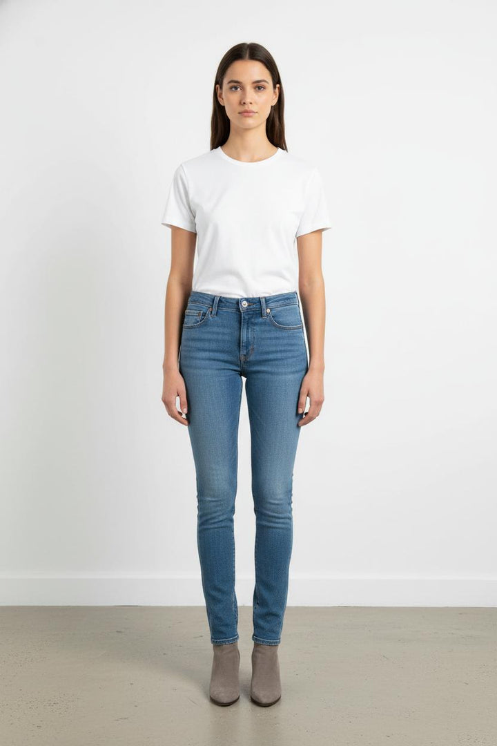 Jean Skinny Bleu - Taille M/38 de la marque Levi's | PARAD75166 - Vendu par Paradigme - Image 1