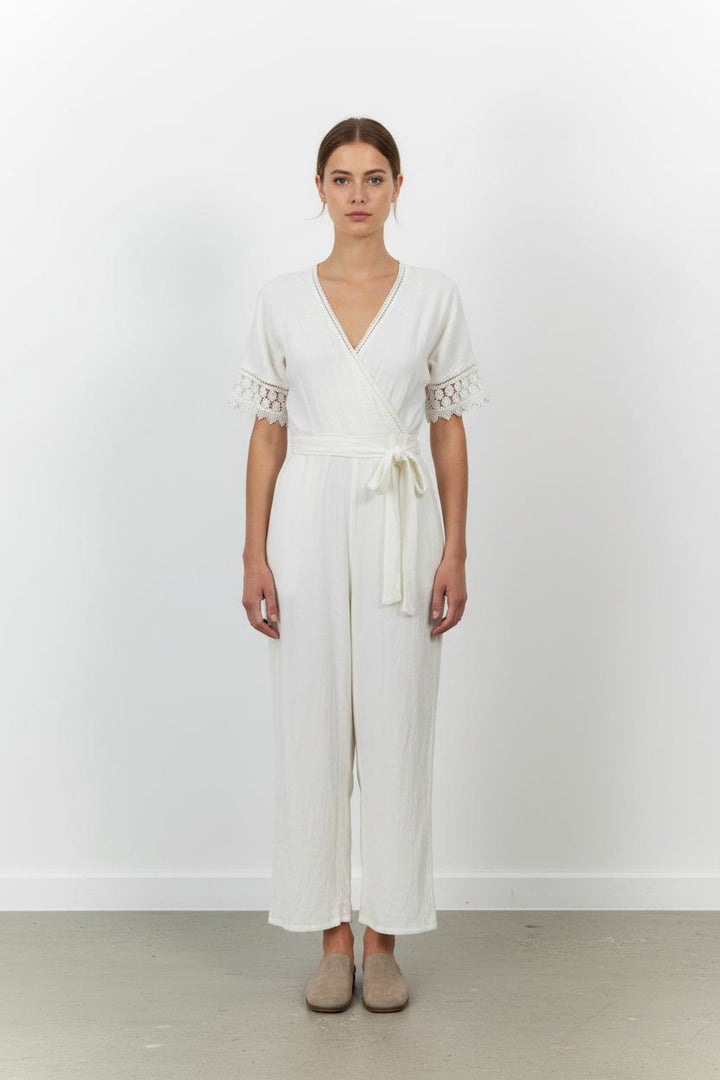 Combinaison Blanche - Taille S/36 de la marque Louise Misha | PARAD75227 - Vendu par Paradigme - Image 1