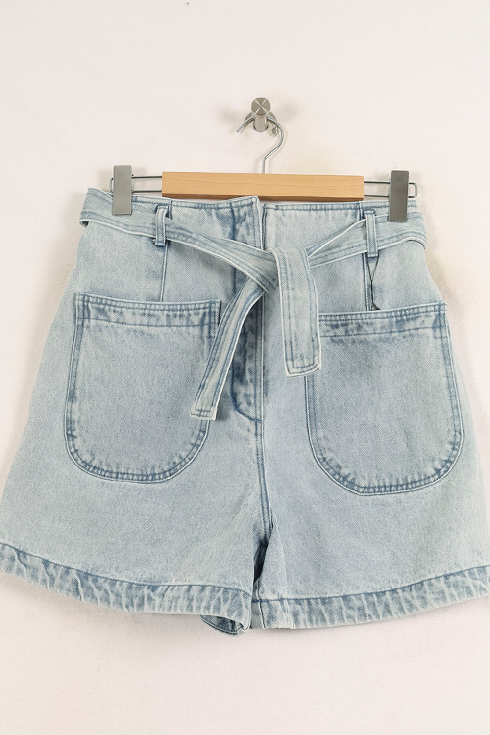 Short en Jean Bleu - Taille M/38 de la marque Louise Misha | PARAD75236 - Vendu par Paradigme - Image 2