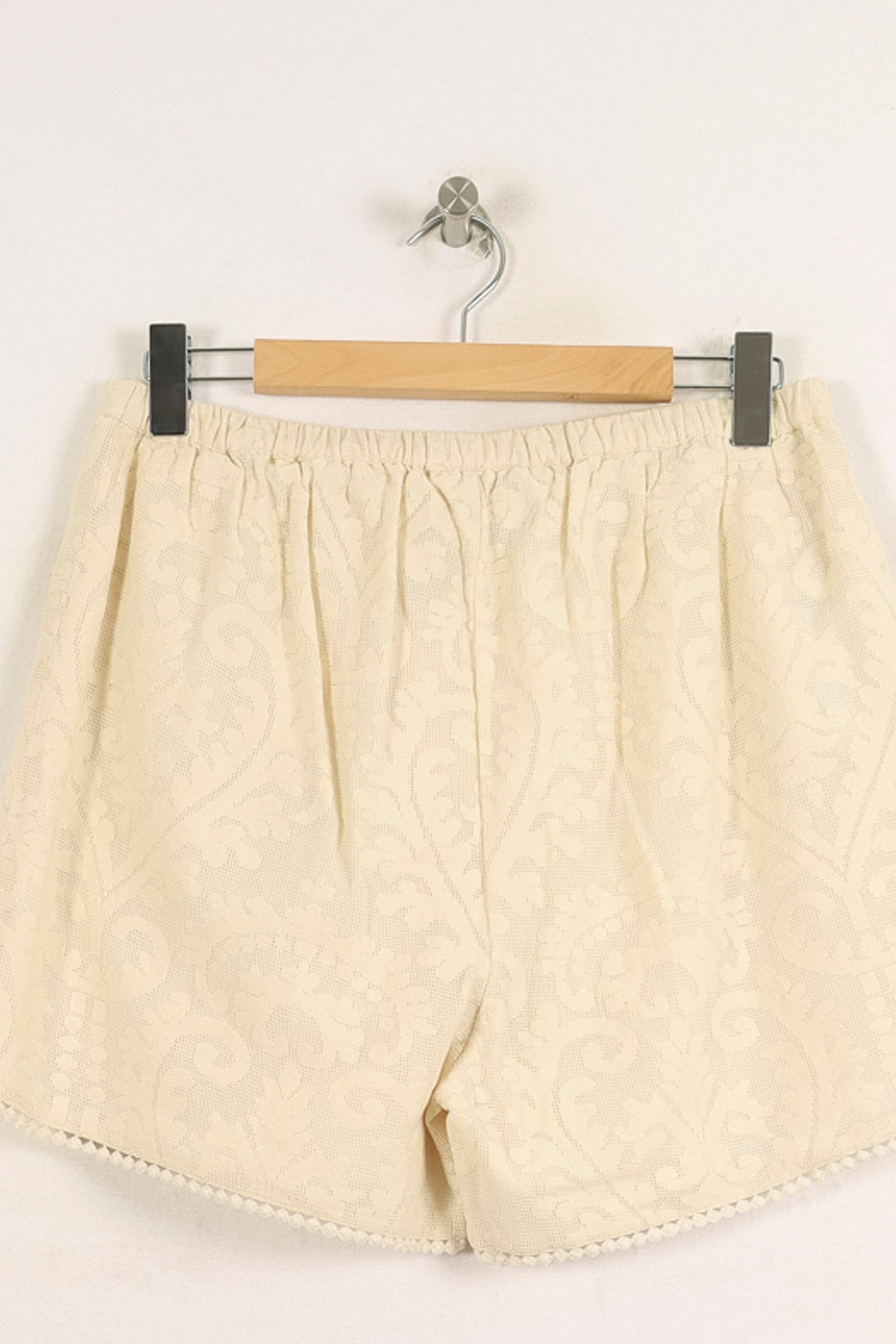 Short Dentelle Beige - Taille XL/42 de la marque Louise Misha | PARAD75246 - Vendu par Paradigme - Image 4