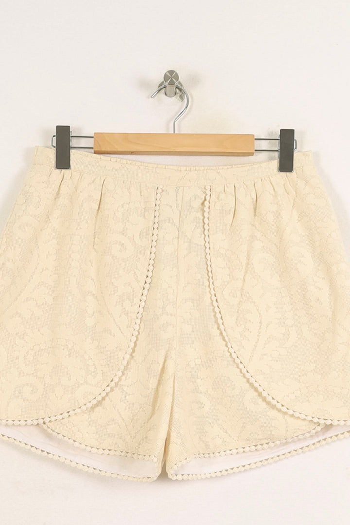 Short Dentelle Beige - Taille XL/42 de la marque Louise Misha | PARAD75246 - Vendu par Paradigme - Image 2