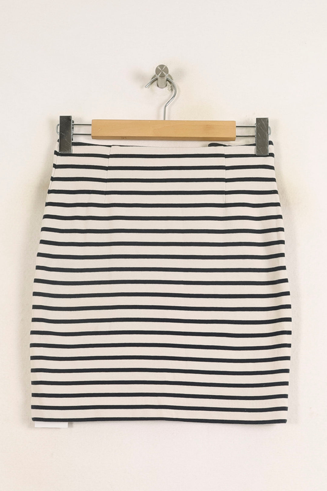 Jupe Courte Rayée Noire et Blanche - Taille M/38 de la marque Des petits hauts | PARAD75344 - Vendu par Paradigme - Image 4