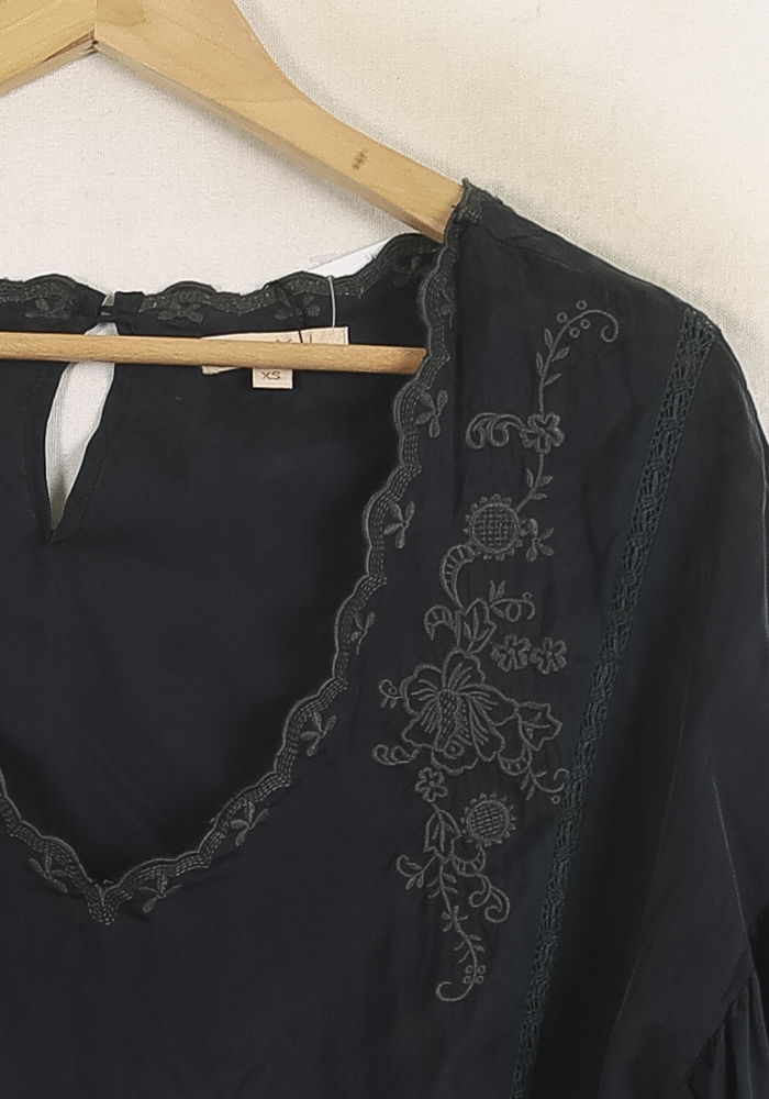Blouse Noire - Taille S/36 de la marque Louise Misha | PARAD75638 - Vendu par Paradigme - Image 3