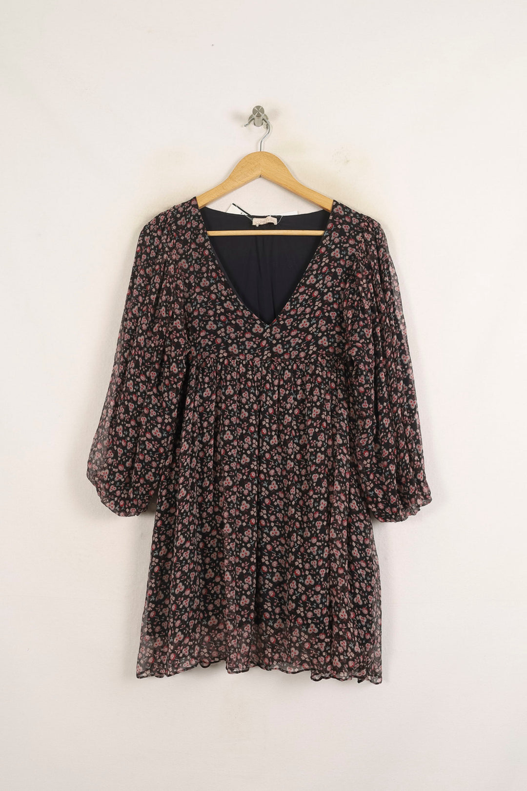Robe Courte Noire à Fleurs - Taille M/38 de la marque Louise Misha | PARAD75672 - Vendu par Paradigme - Image 2