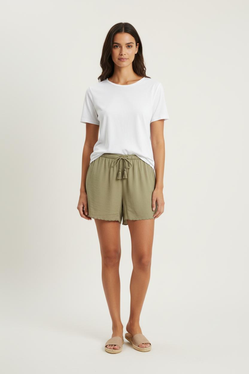 Short Vert - Taille M/38 de la marque Louise Misha | PARAD75703 - Vendu par Paradigme - Image 1