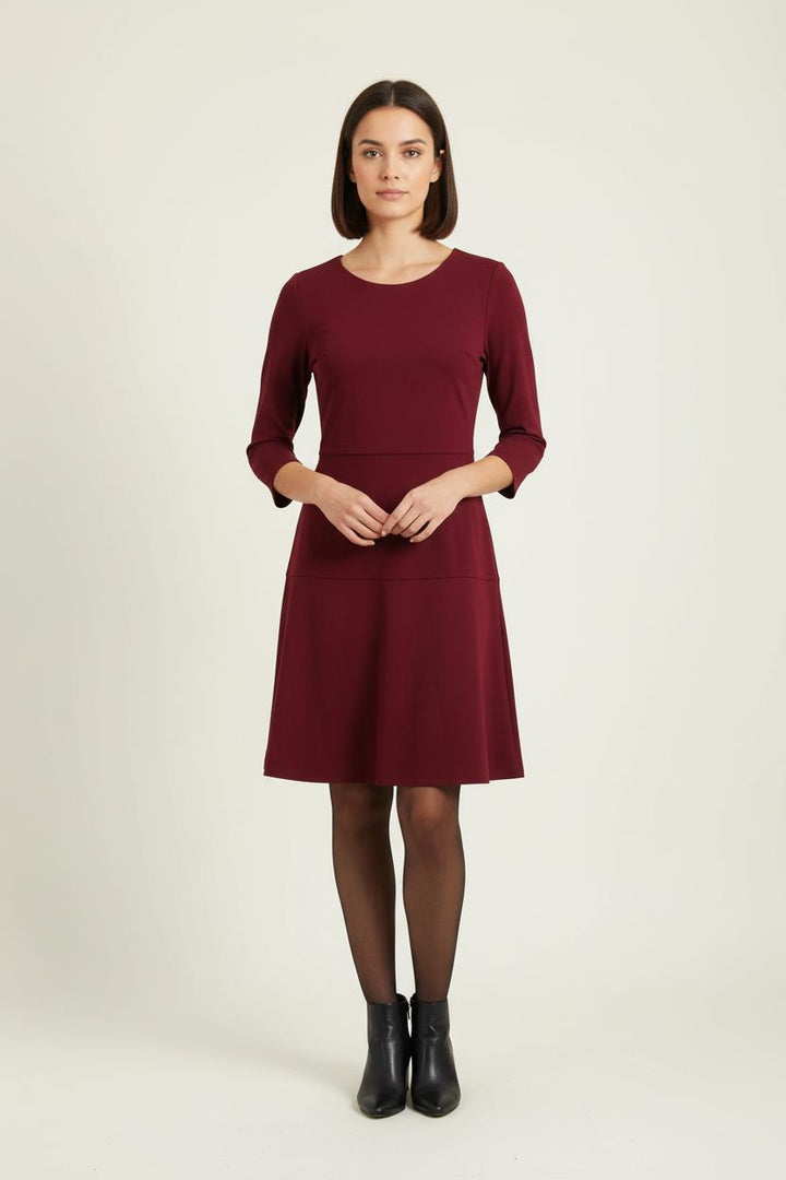 Robe Courte Bordeaux - Taille L/40 de la marque ZAPA | PARAD75891 - Vendu par Paradigme - Image 1
