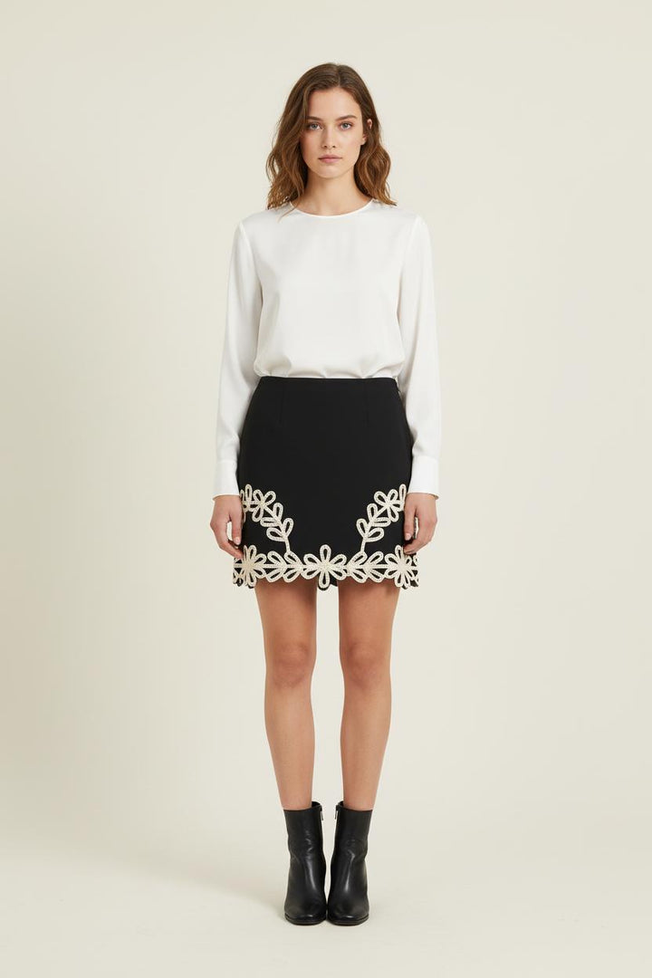 Jupe Courte Noire et Blanche - Taille XS/34 de la marque Maison Stella & Suzie | PARAD76276 - Vendu par Paradigme - Image 1