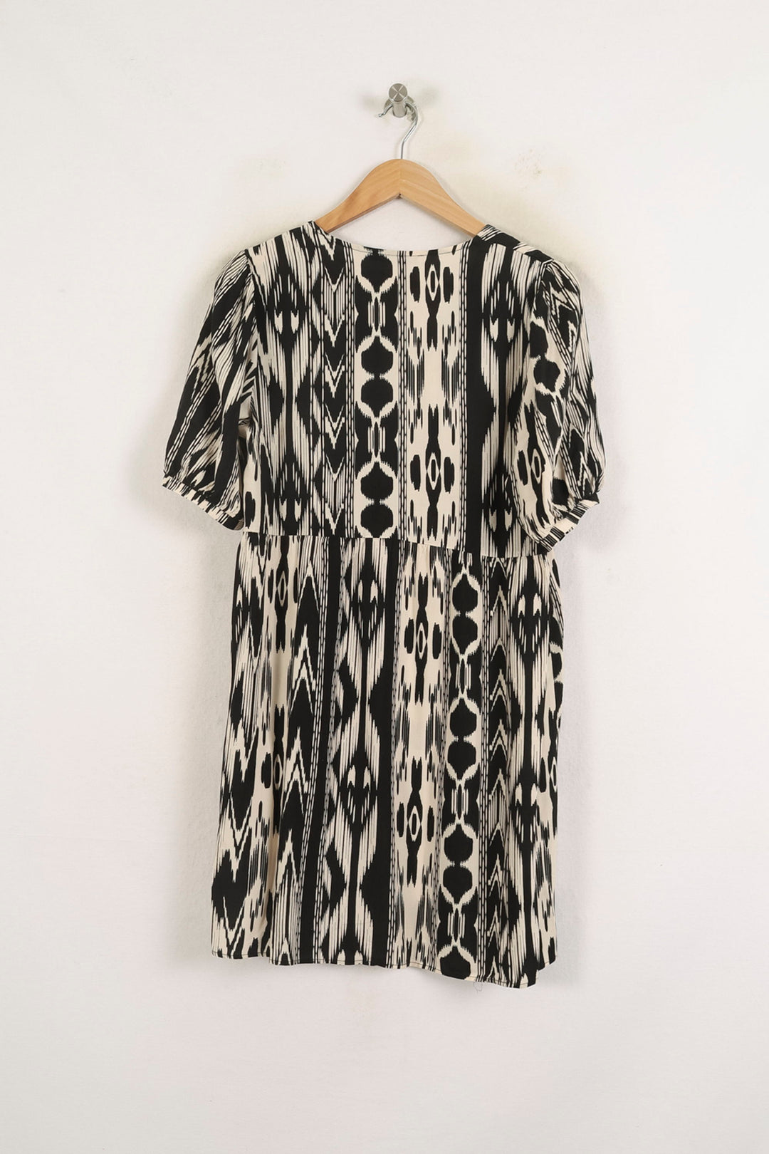 Robe Noire et Blanche - Taille S/36 de la marque La Fée Maraboutée | PARAD76843 - Vendu par Paradigme - Image 4