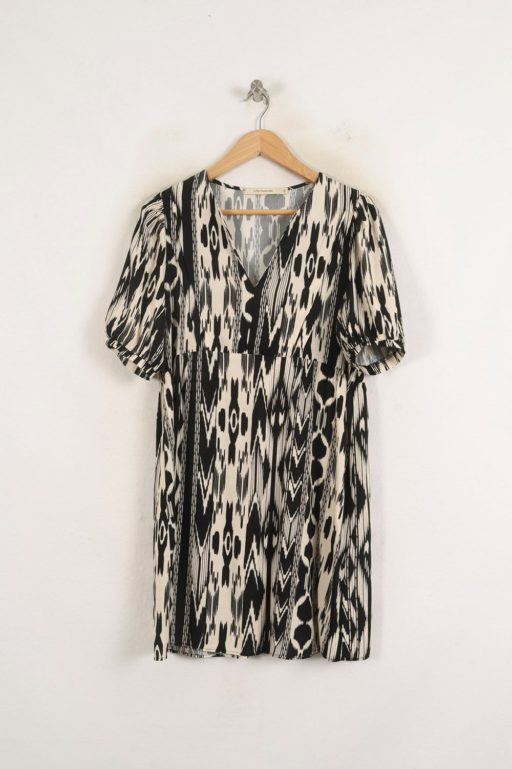 Robe Noire et Blanche - Taille S/36 de la marque La Fée Maraboutée | PARAD76843 - Vendu par Paradigme - Image 2