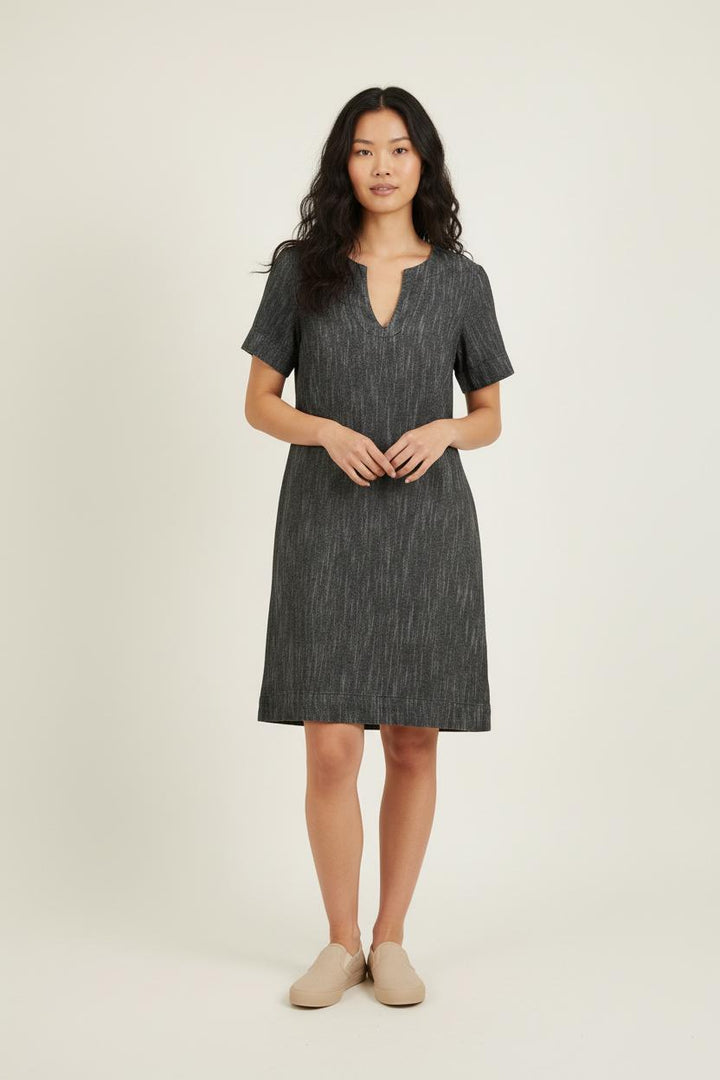 Robe Noire - Taille S/36 de la marque La Fée Maraboutée | PARAD76844 - Vendu par Paradigme - Image 1