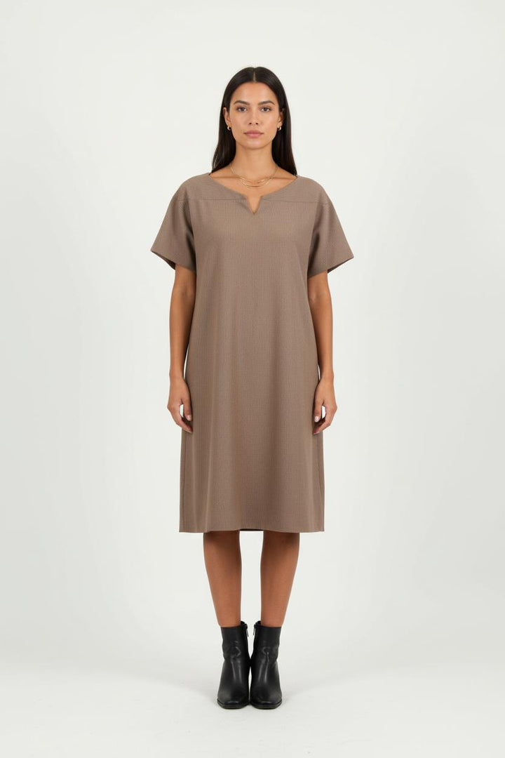 Robe Droite Marron - Taille L/40 de la marque ba&sh | PARAD77030 - Vendu par Paradigme - Image 1