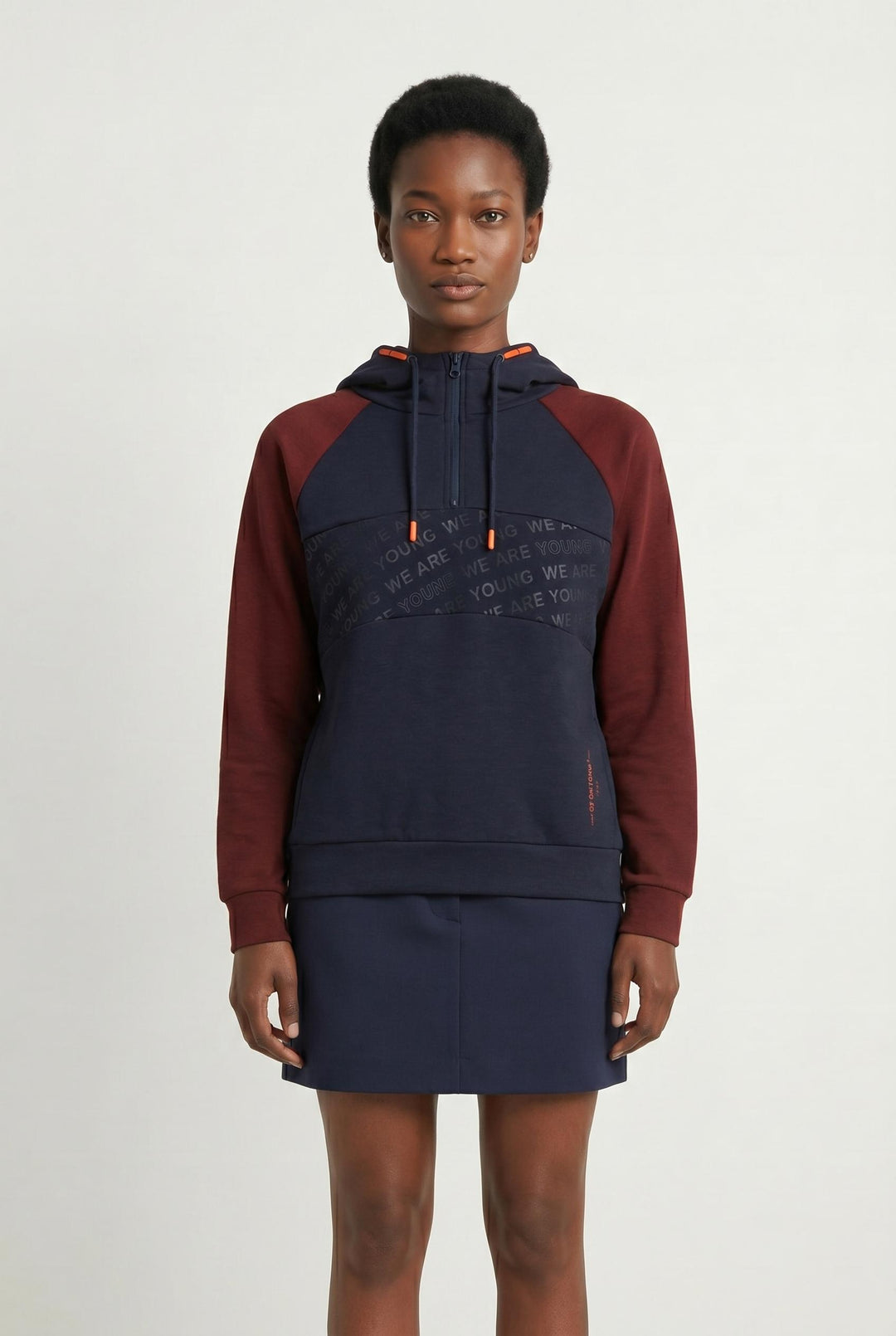 Sweat à Capuche Bleu et Bordeaux - Taille M/38 de la marque IKKS | PARAD78403 - Vendu par Paradigme - Image 1