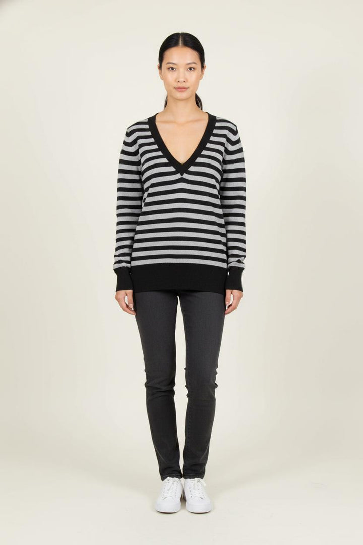 Pull Gris et Noir - Taille XL/42 de la marque Caroll | PARAD78701 - Vendu par Paradigme - Image 1