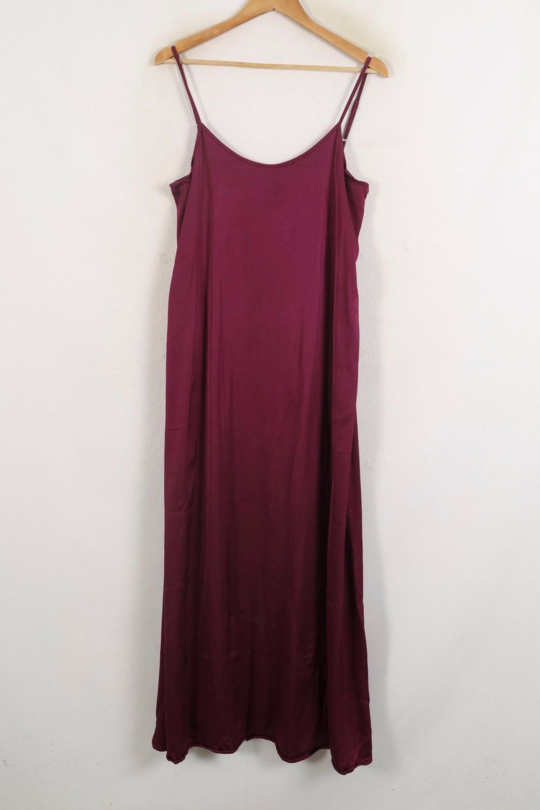 Robe Longue Violette - Taille XL/42 de la marque La Fée Maraboutée | PARAD78771 - Vendu par Paradigme - Image 2