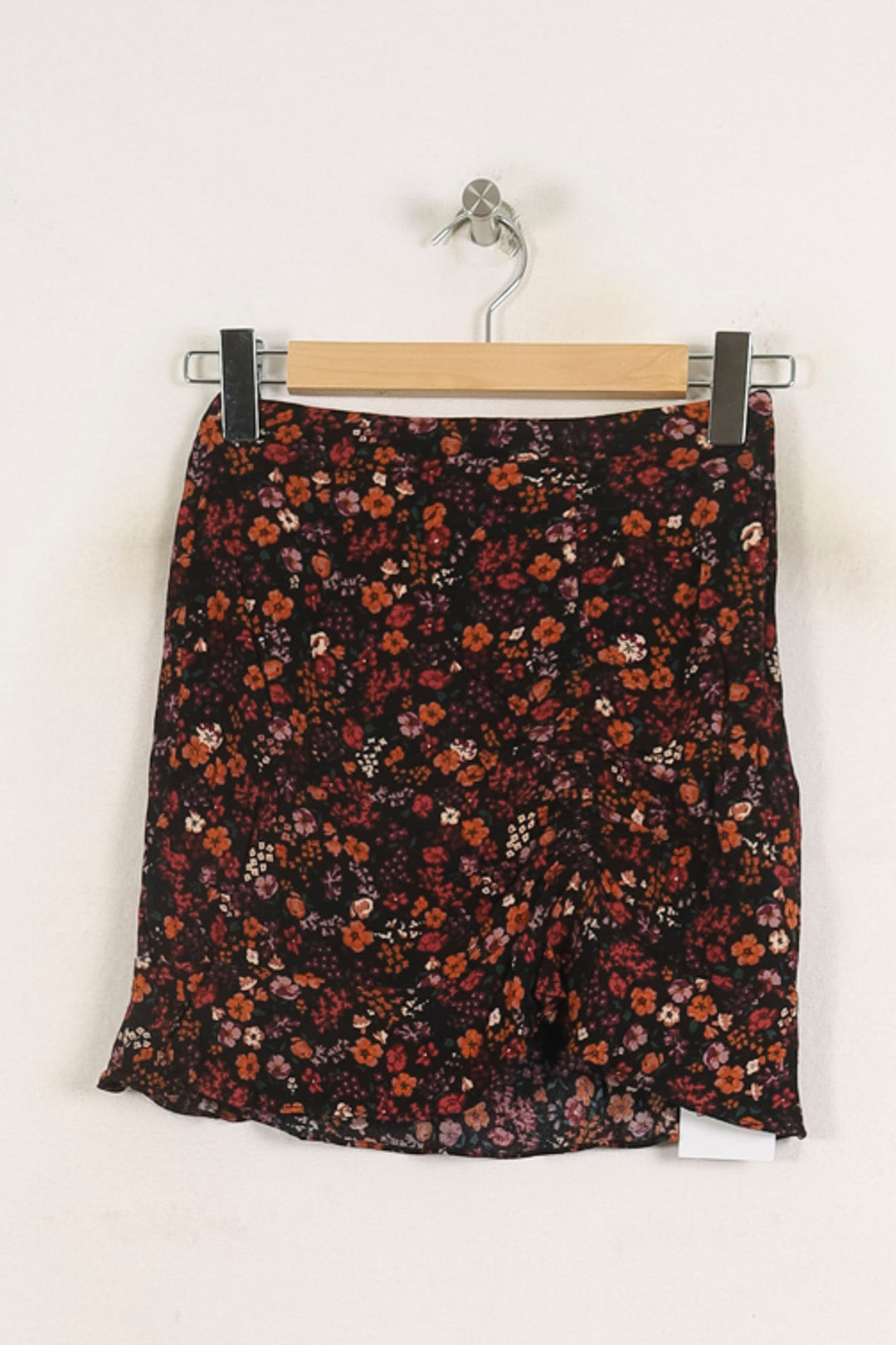 Jupe Noire et Fleurie - Taille XS/34 de la marque Petite Mendigote | PARAD78837 - Vendu par Paradigme - Image 2