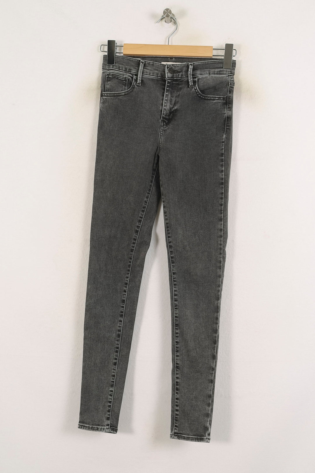 Jean Skinny Gris - Taille XS/34 de la marque Levi's | PARAD78852 - Vendu par Paradigme - Image 2