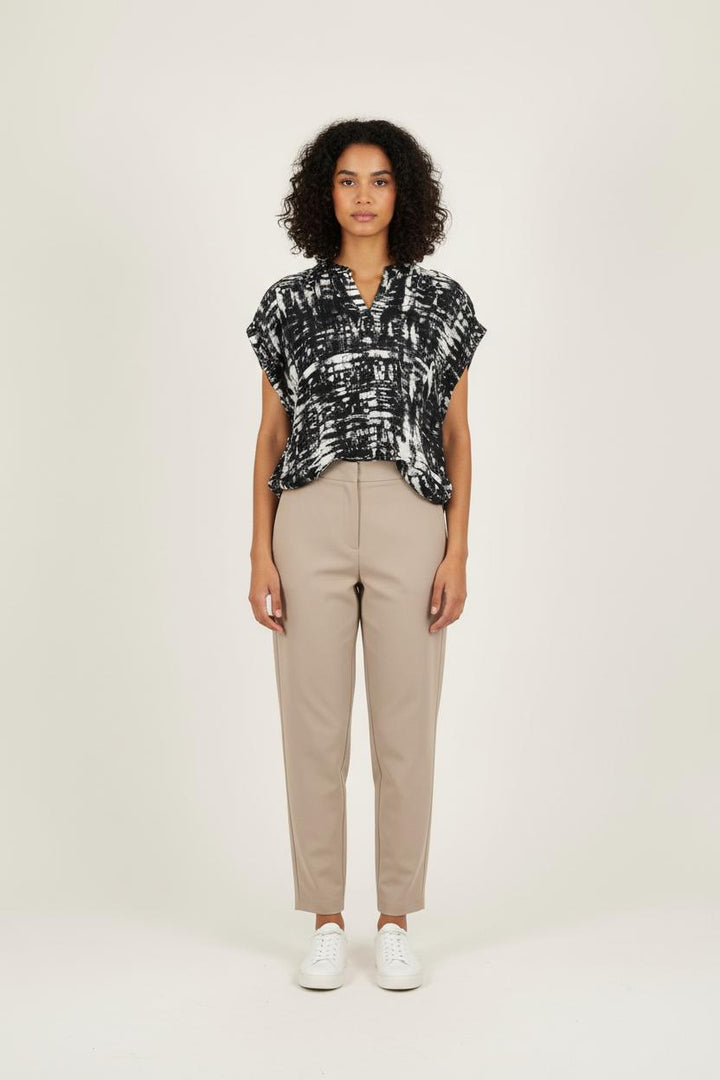 Blouse Noire et Blanche - Taille M/38 de la marque Bérénice | PARAD78889 - Vendu par Paradigme - Image 1