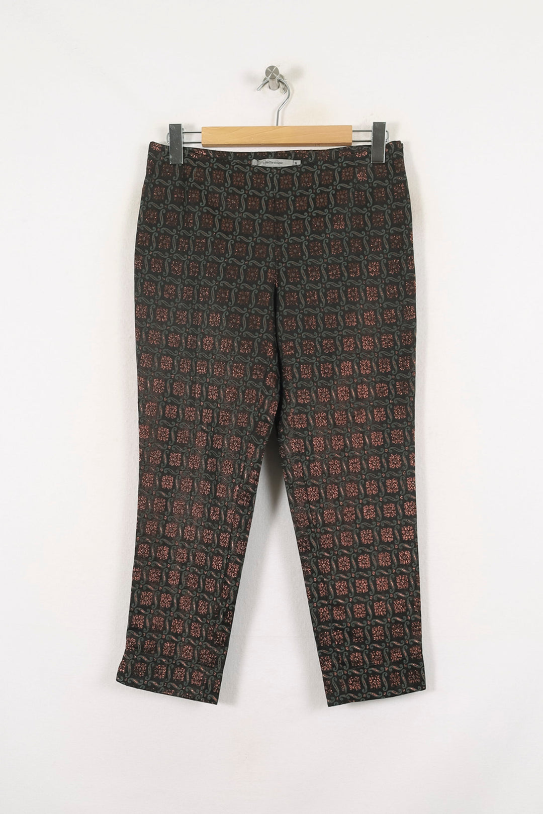 Pantalon Noir et Rouge - Taille M/38 de la marque La Fée Maraboutée | PARAD80029 - Vendu par Paradigme - Image 2