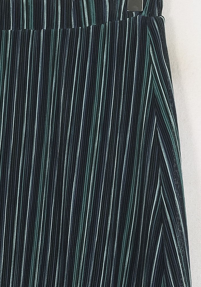 Jupe Plissée Noire et Verte - Taille XS/34 de la marque La Fée Maraboutée | PARAD80260 - Vendu par Paradigme - Image 3