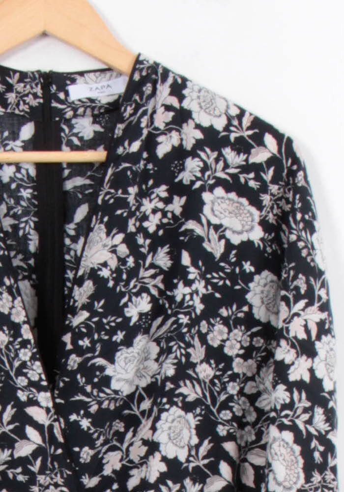 Combinaison Fleurie Noire et Blanche - Taille XL/42 de la marque ZAPA | PARAD80332 - Vendu par Paradigme - Image 3