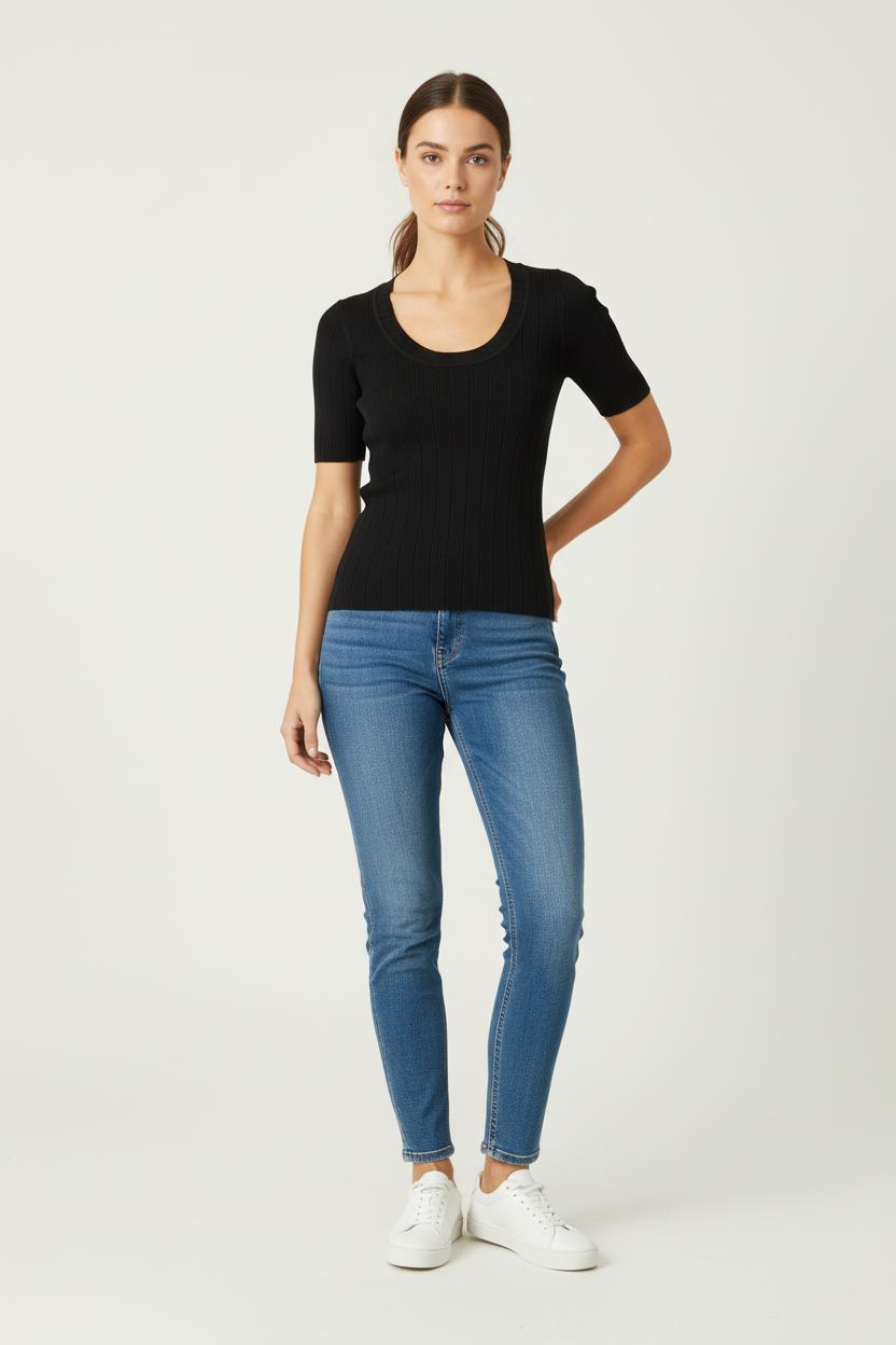 Pull Noir - Taille M/38 de la marque Sandro | PARAD80532 - Vendu par Paradigme - Image 1