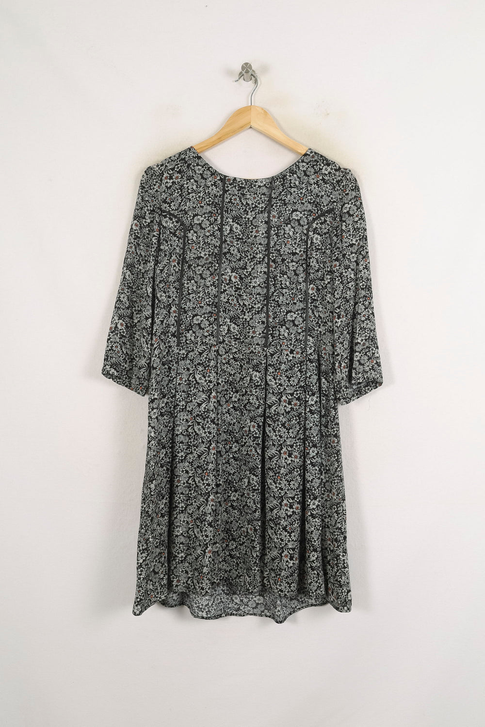 Robe Fleurie Noire - Taille L/40 de la marque I.Code | PARAD80725 - Vendu par Paradigme - Image 2
