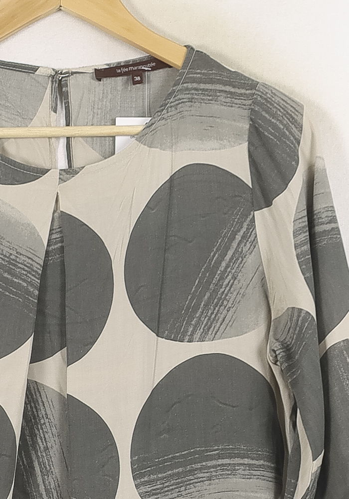 Robe Beige et Grise - Taille M/38 de la marque La Fée Maraboutée | PARAD80964 - Vendu par Paradigme - Image 3