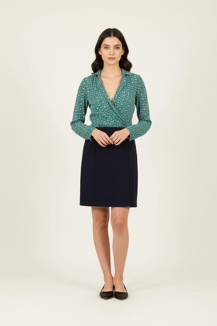 Robe Fleurie et Noire - Taille S/36 de la marque La Fée Maraboutée | PARAD80970 - Vendu par Paradigme - Image 1