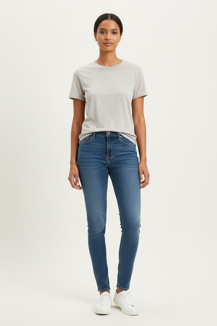 Jean Skinny Bleu - Taille S/36 de la marque Levi's | PARAD81805 - Vendu par Paradigme - Image 1