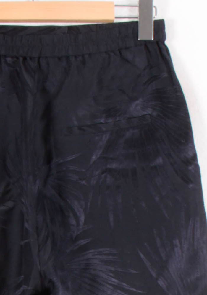 Short Noir - Taille S/36 de la marque COS | PARAD81809 - Vendu par Paradigme - Image 3