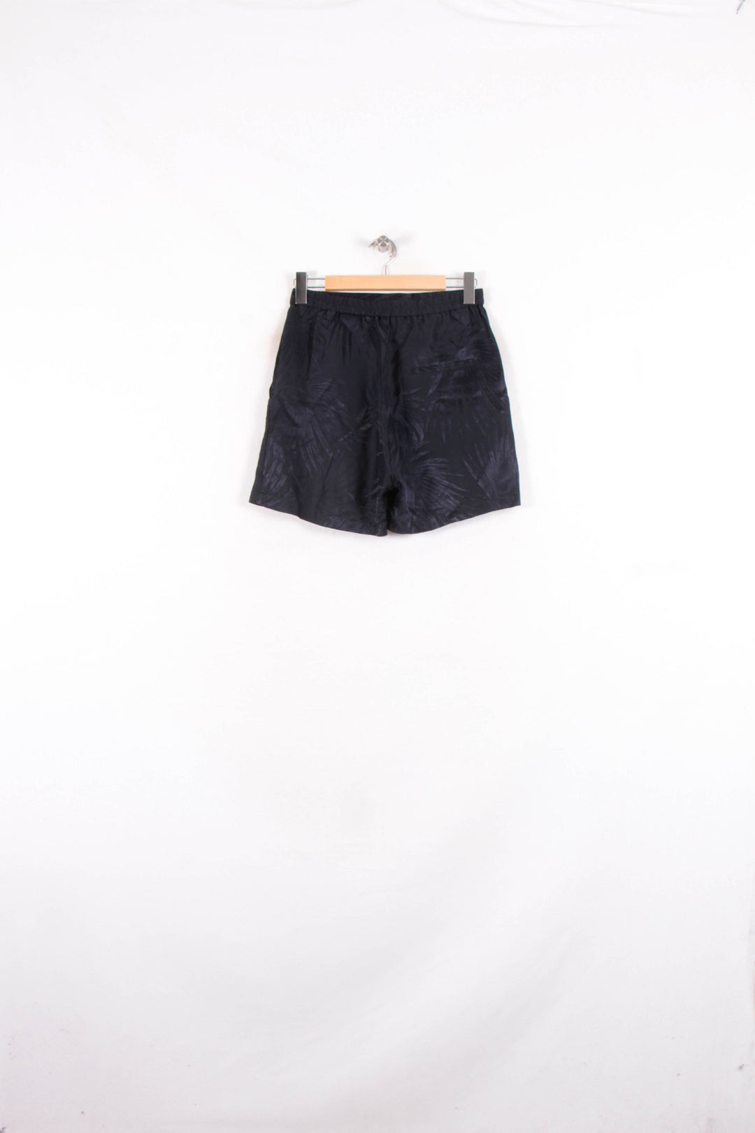 Short Noir - Taille S/36 de la marque COS | PARAD81809 - Vendu par Paradigme - Image 2