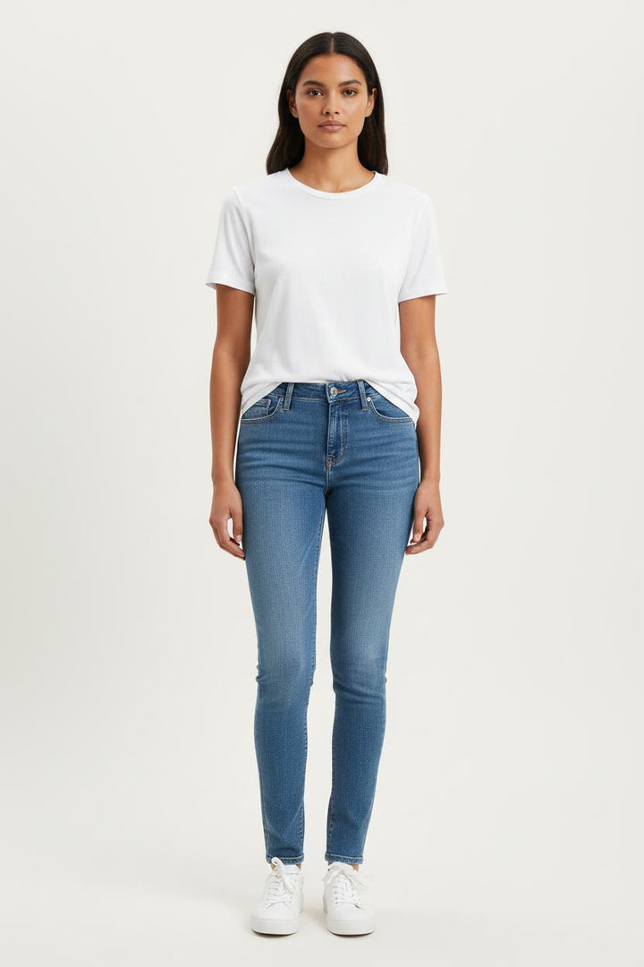 Jean Skinny Bleu - Taille M/38 de la marque Levi's | PARAD81812 - Vendu par Paradigme - Image 1