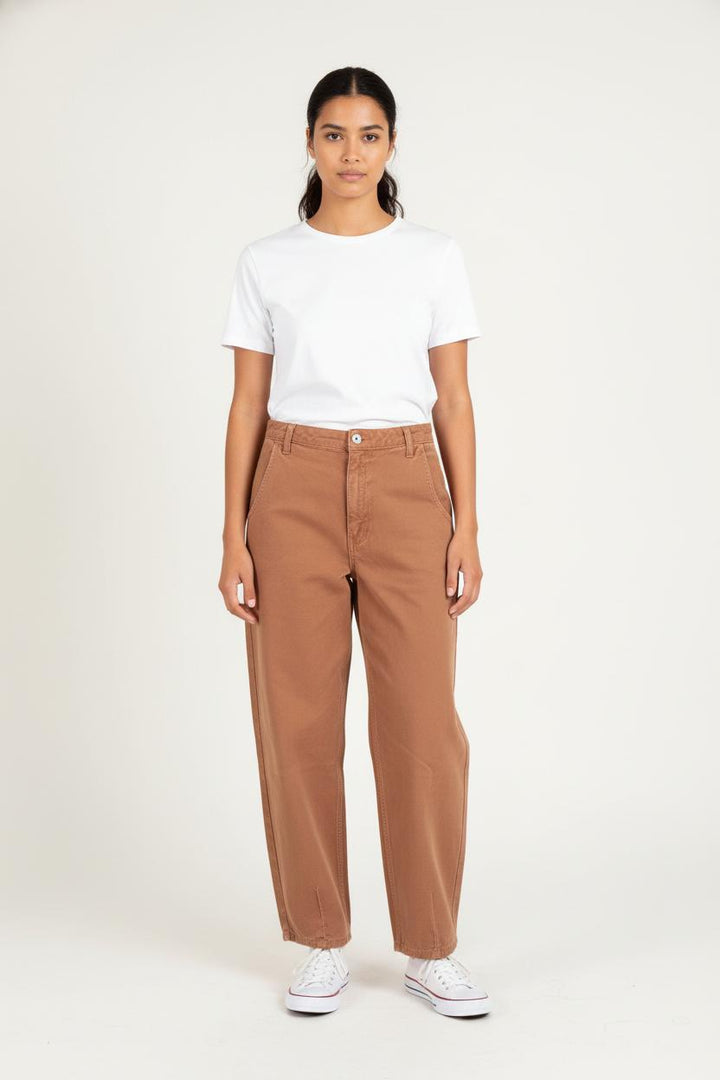 Pantalon Marron - Taille M/38 de la marque La Fée Maraboutée | PARAD81821 - Vendu par Paradigme - Image 1