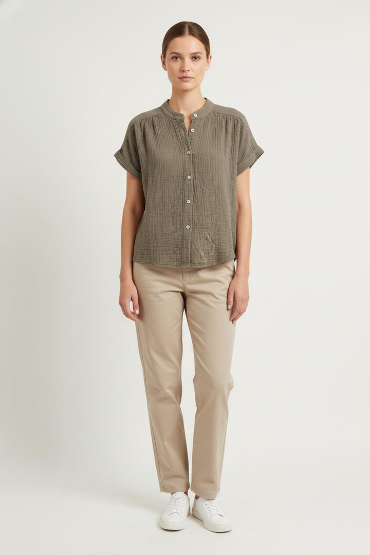 Chemisier Vert - Taille M/38 de la marque La Fée Maraboutée | PARAD81823 - Vendu par Paradigme - Image 1