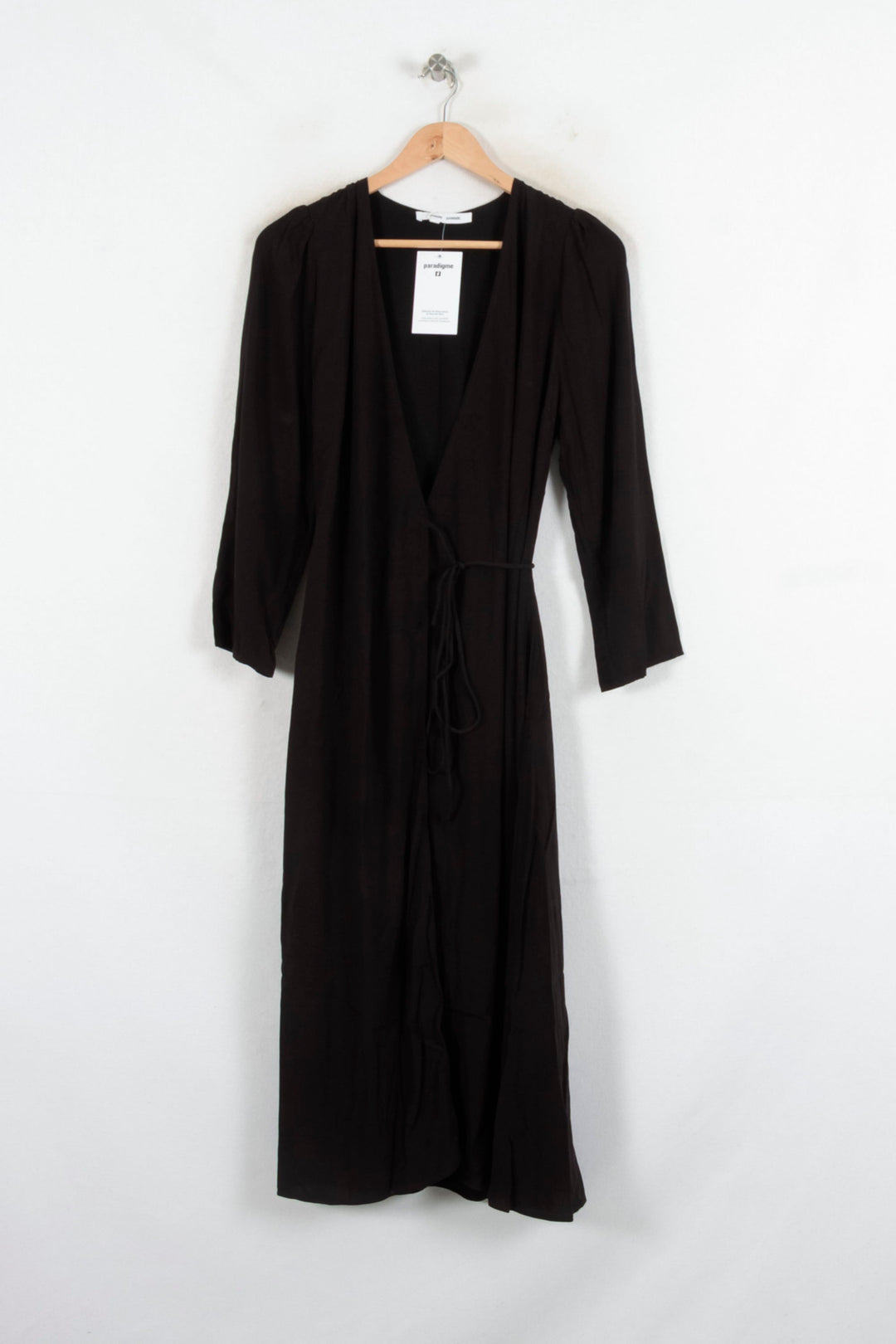 Robe Portefeuille Noire - Taille M/38 de la marque Samsoe Samsoe | PARAD81890 - Vendu par Paradigme - Image 2