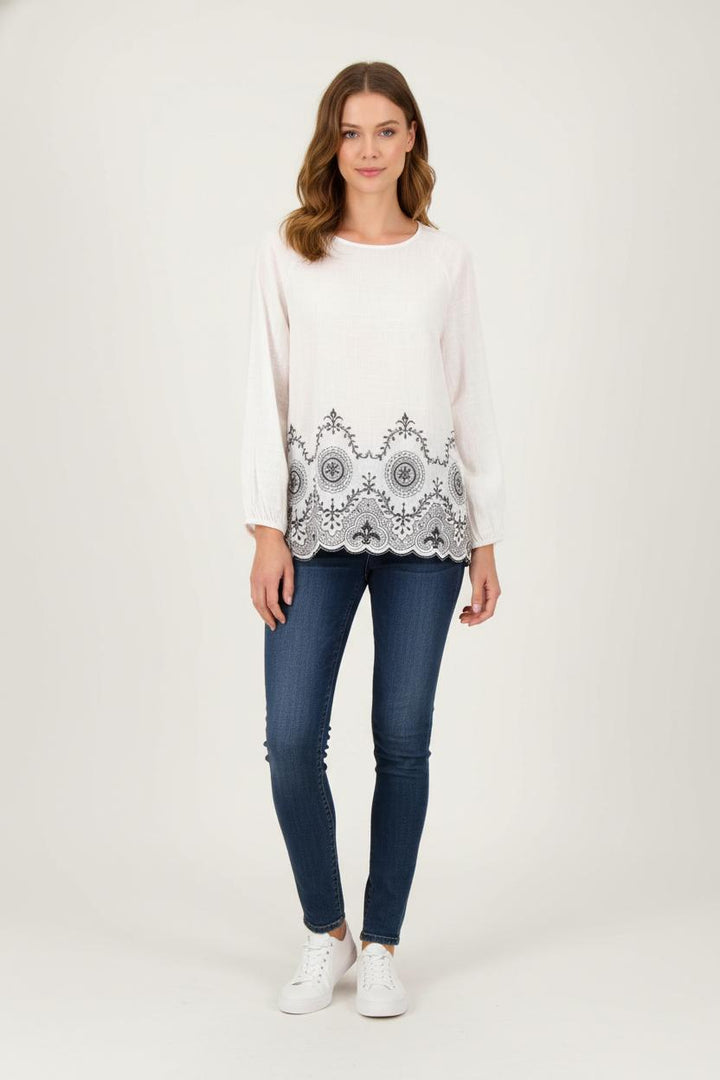 Blouse Blanche et Noire - Taille M/38 de la marque La Fée Maraboutée | PARAD81951 - Vendu par Paradigme - Image 1