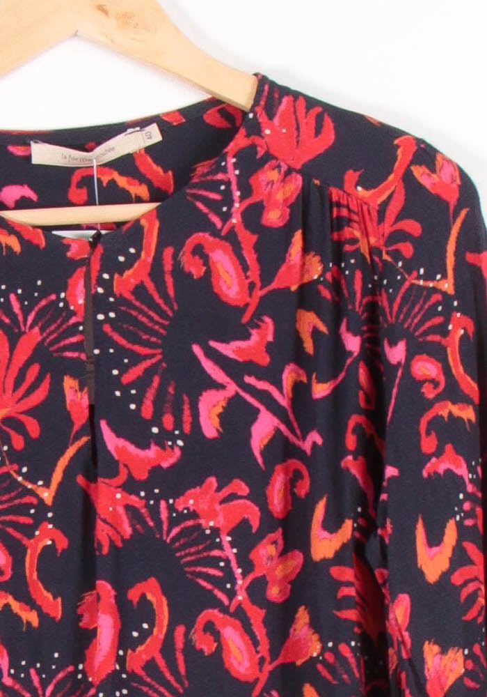 Blouse Bleu Marine et Rouge - Taille L/40 de la marque La Fée Maraboutée | PARAD82022 - Vendu par Paradigme - Image 3