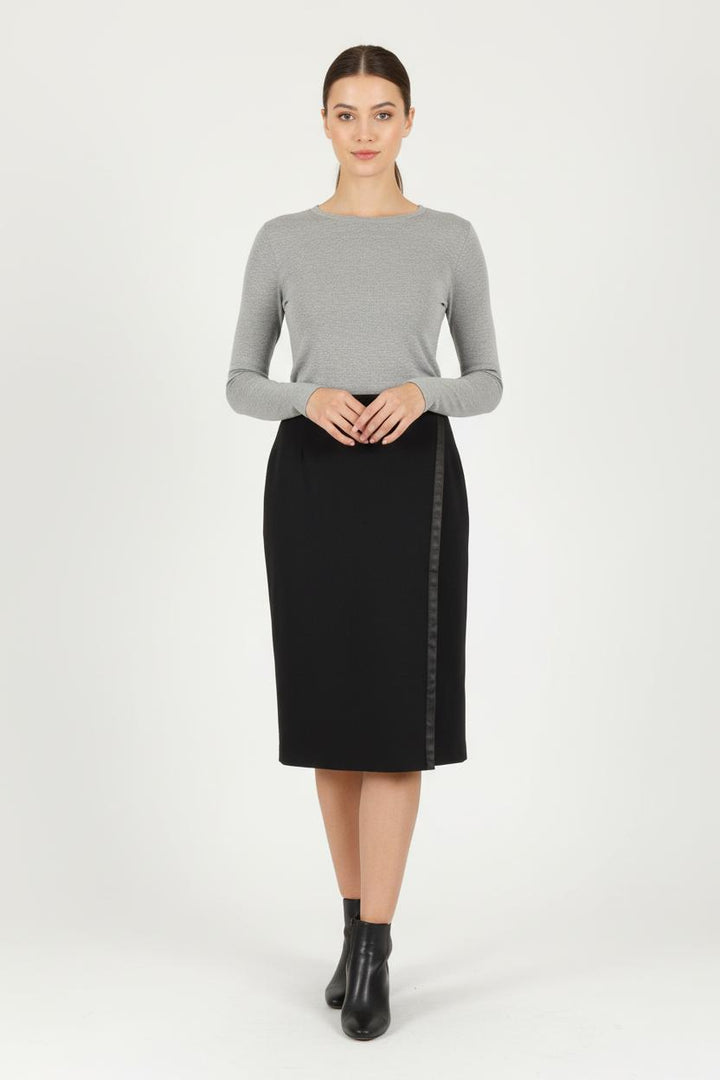 Jupe Droite Noire - Taille XS/34 de la marque ZAPA | PARAD82062 - Vendu par Paradigme - Image 1