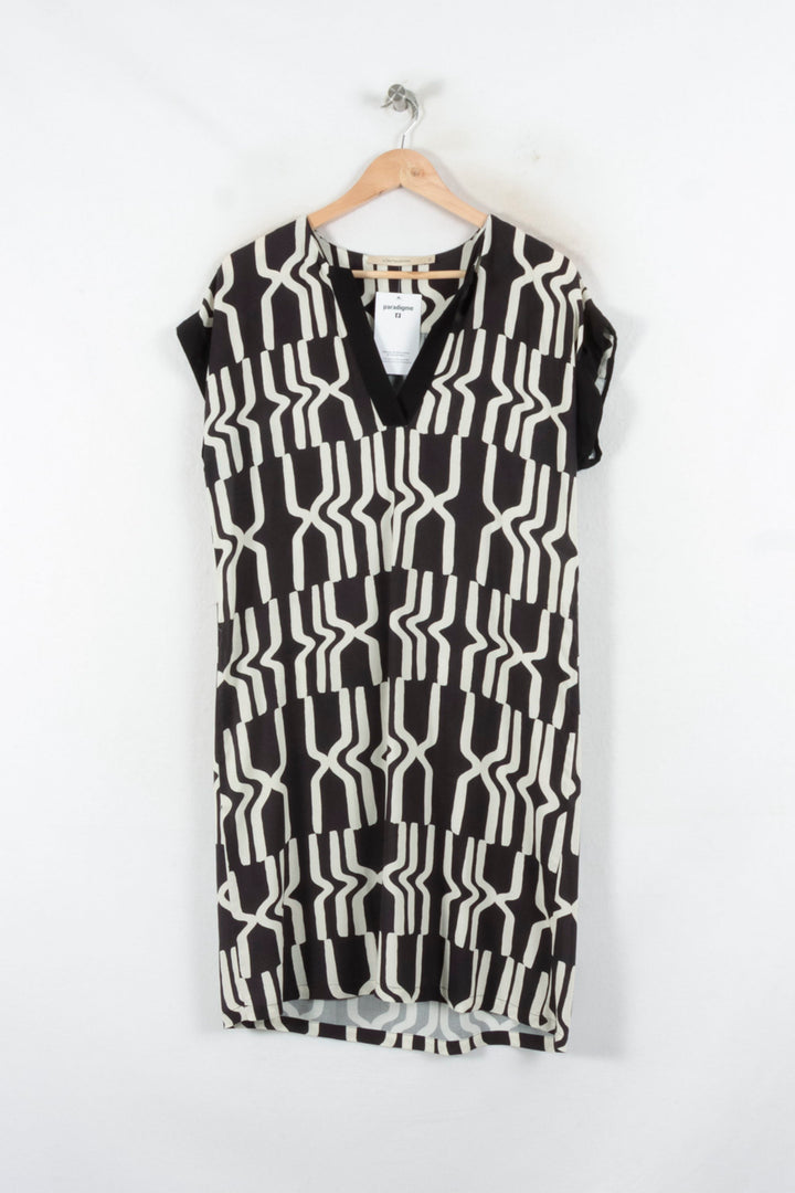 Robe Noire et Blanche - Taille S/36 de la marque La Fée Maraboutée | PARAD82325 - Vendu par Paradigme - Image 2