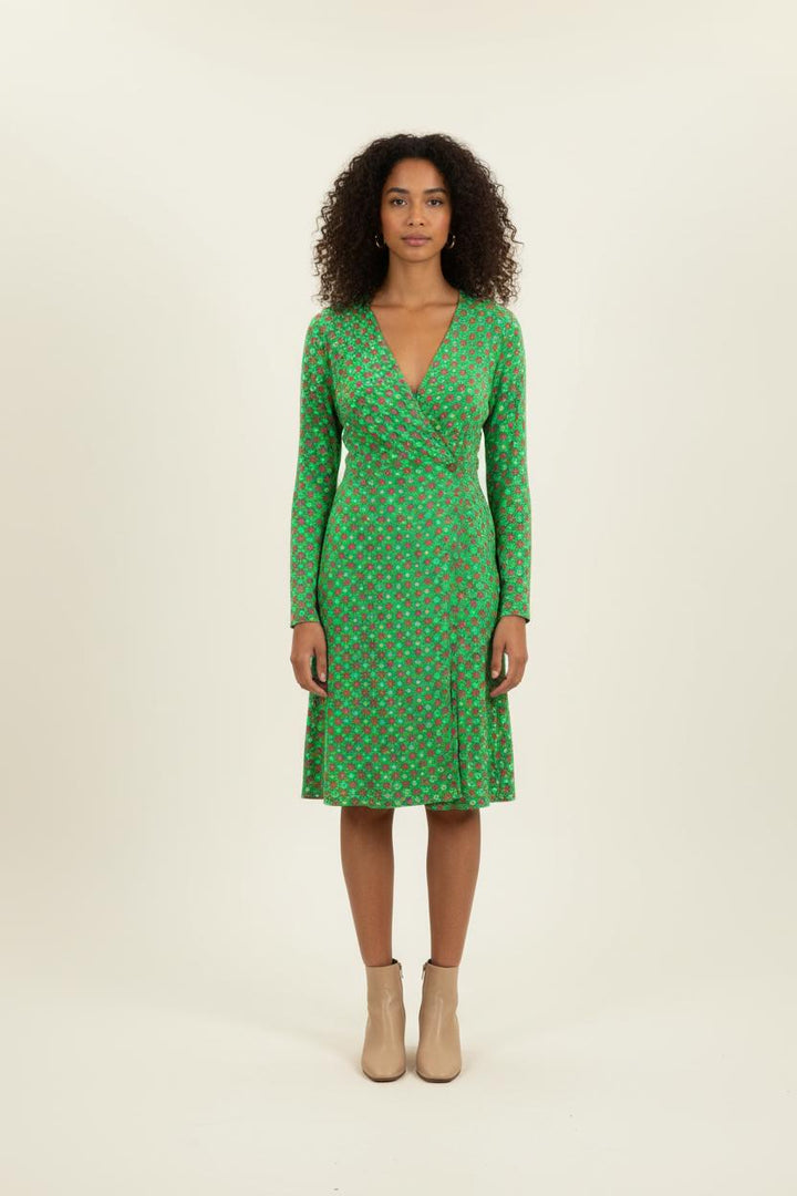 Robe Verte et Rouge - Taille M/38 de la marque American Vintage | PARAD82345 - Vendu par Paradigme - Image 1
