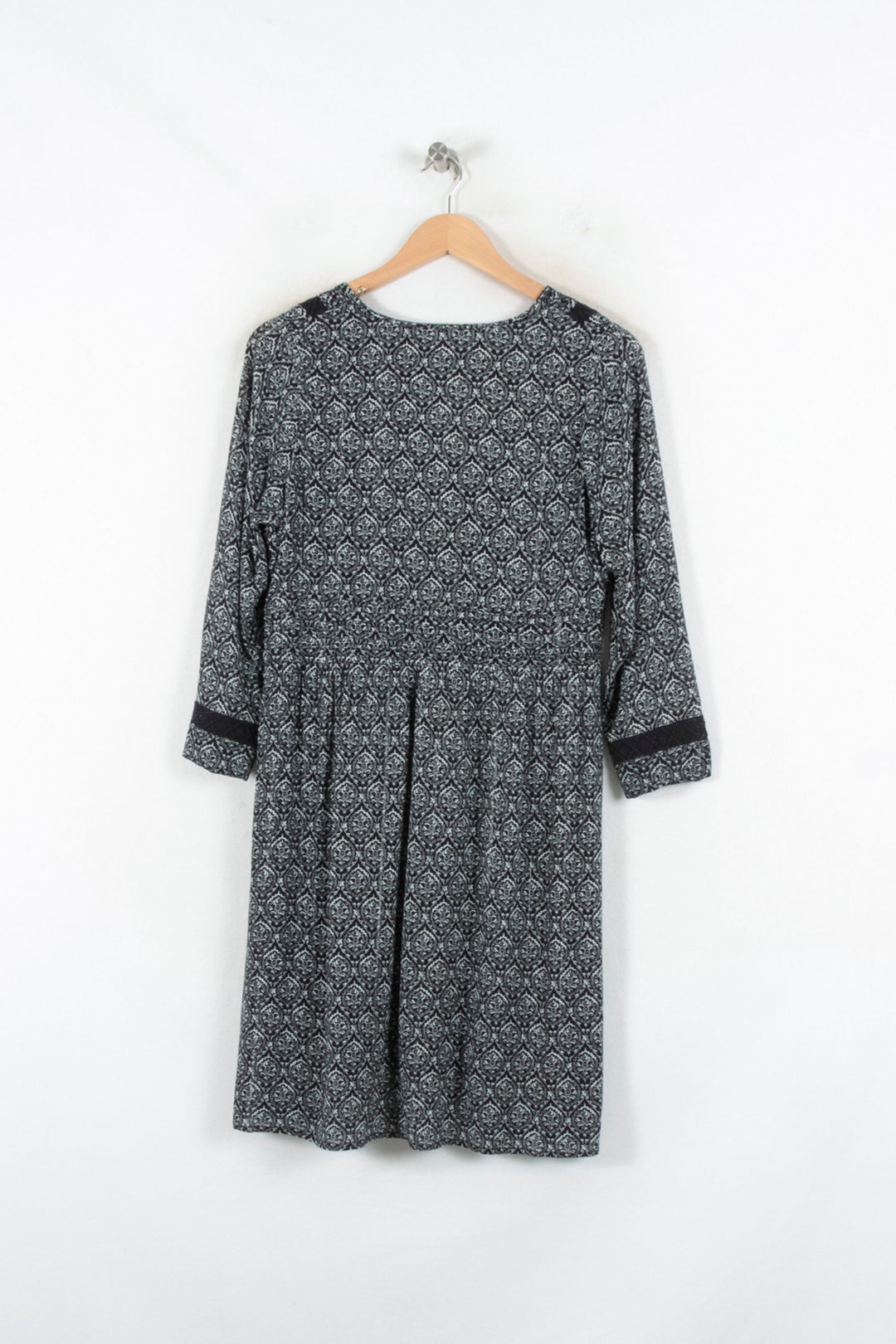 Robe Noire et Blanche - Taille M/38 de la marque La Fée Maraboutée | PARAD82383 - Vendu par Paradigme - Image 4