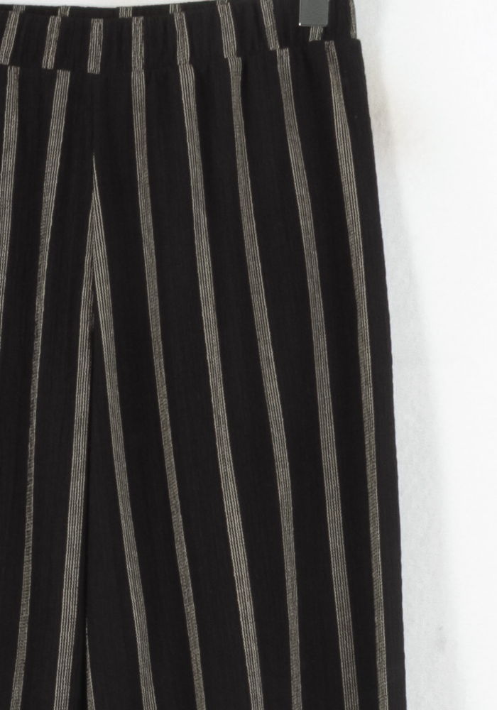 Pantalon Large Noir et Beige - Taille XS/34 de la marque La Fée Maraboutée | PARAD82385 - Vendu par Paradigme - Image 3